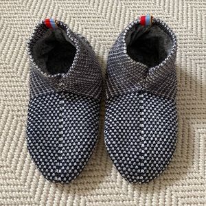 NWOT Bombas Women’s Gripper Slipper - Size S